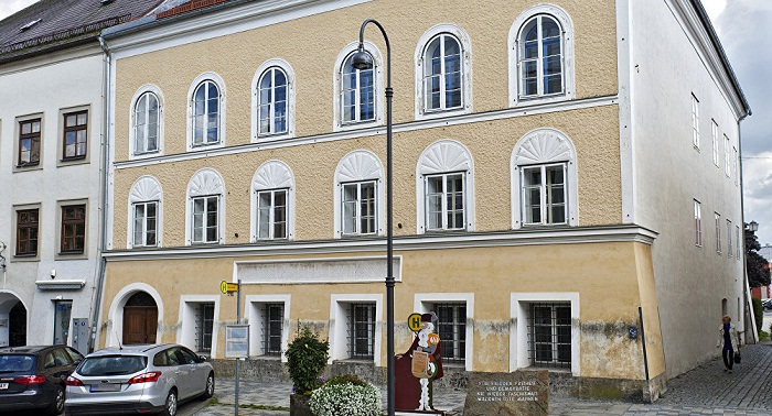 Austrian parliament green-lights Adolf Hitler`s birthplace seizure